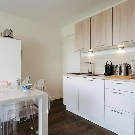 : Duplex 3 Pieces Avec Piscine Chauffee, Wifi Et Parking, A 1 Km De La - Fr-1-477-149 カルナック
